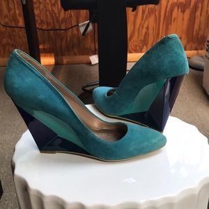 Rachel 9 1/2 turquoise/ royal blue multi